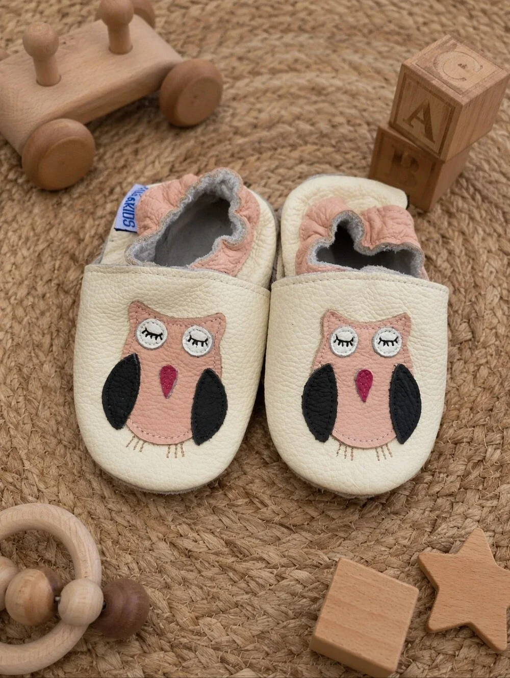 Cute!! Baby Genuine Soft Leather Cream & Pink Owl Slip-On Shoes (0-6 Months)